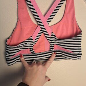 lululemon Sports Bra Black and white stripped with pink accents straps size 8